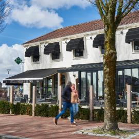 Hotel Brasserie de Kaai，位于Steenbergen的酒店