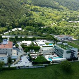 La Fonte dell'Astore，位于卡斯泰尔佩特罗索的酒店