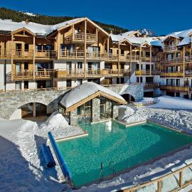 Résidence Club MMV Le Hameau des Airelles，位于蒙热内夫尔的酒店