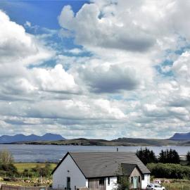 An Cois Na Mara Bed & Breakfast，位于Laide的酒店