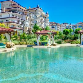 Poseidon VIP Residence Club Balneo & SPA Resort，位于内塞伯尔的酒店