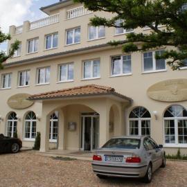 Hotel Helena,位于新武尔姆斯托夫的酒店