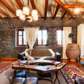 Heaven's View Mansion - Zagori Stone Built Gem，位于基波伊的酒店