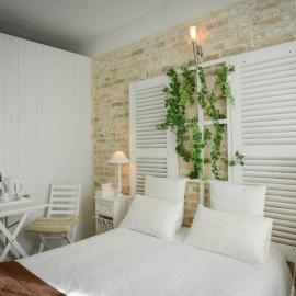 Logis Hôtel Restaurant l'Auberge Normande，位于卡朗唐的酒店