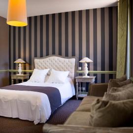 Hôtel Helvie，位于瓦尔莱班的酒店