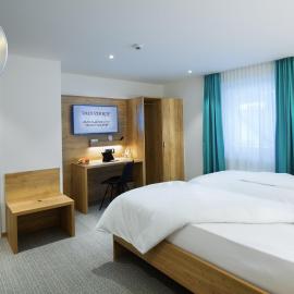 Hotel Vaduzerhof by b-smart，位于瓦杜兹的酒店