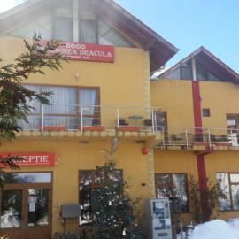 Pensiunea Dracula & Spa，位于Căpăţîneni-Ungureni的酒店