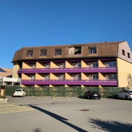 Eh!Toi Self Motel，位于Etoy的酒店