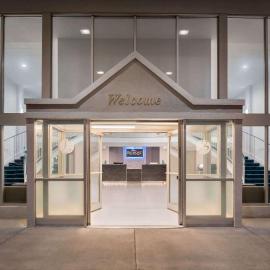 Baymont by Wyndham Des Moines North，位于德梅因的酒店