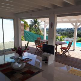 EVASION CARAÏBES，位于Roussel的酒店