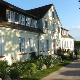 Hotel Gutshaus Kajahn，位于Gustow的酒店