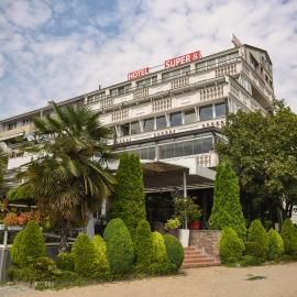 Hotel Super 8