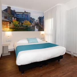 The Originals City, Hôtel Acadine, Pont-Audemer，位于蓬托德梅尔的酒店