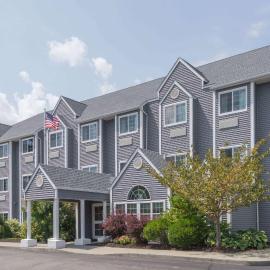 Microtel Inn & Suites by Wyndham Uncasville Casino Area，位于安卡斯维尔的酒店