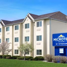 Microtel Inn & Suites by Wyndham Mankato，位于曼凯托的酒店