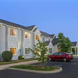 Microtel Inn & Suites by Wyndham Mason，位于梅森的酒店