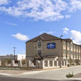 Microtel Inn & Suites by Wyndham Odessa TX,位于奥德萨的酒店
