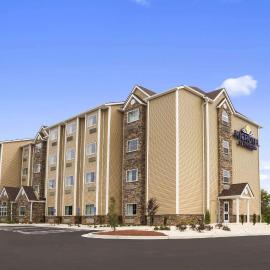 Microtel Inn & Suites by Wyndham，位于林奇堡的酒店