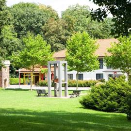 Kim Hotel Im Park，位于德累斯顿的酒店
