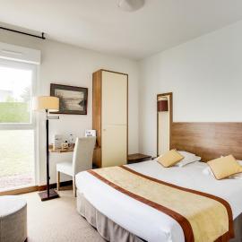 Brit Hotel De La Côte Des Havres，位于莱赛的酒店