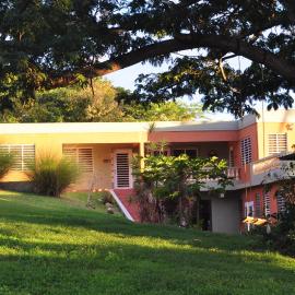 Isla Hermosa Guesthouse，位于别克斯的酒店