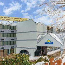 Days Inn by Wyndham Scranton PA，位于Dickson City的酒店