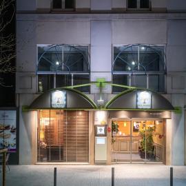 Hôtel Provence，位于德拉吉尼昂的酒店