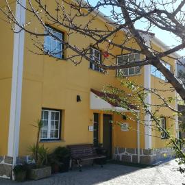 Casa da Fonte Sagrada，位于洛里加的酒店