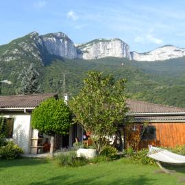 Les champs dorés，位于Noyarey的酒店