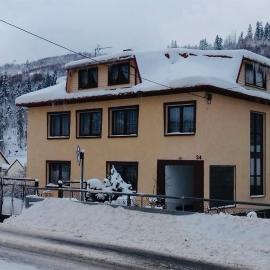 Pokoje Gościnne，位于乌伊索维的酒店