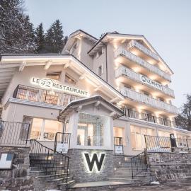 Hôtel Le White - Le 42 Restaurant，位于尚佩里的酒店