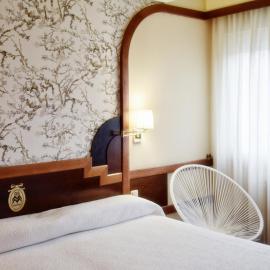 Hotel Maria Luisa，位于布尔戈斯的酒店