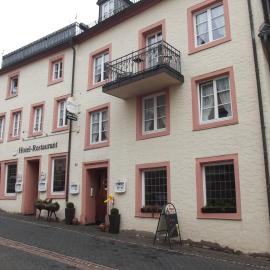 Hotel Haus Irsfeld，位于Waxweiler的酒店