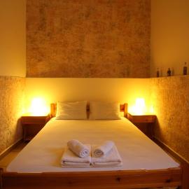 Oasis Rooms & Studios in Galissas，位于加利萨斯的酒店