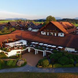 Hotel & Landgasthof Osterseen，位于Iffeldorf的酒店