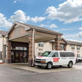 Econo Lodge Milwaukee Airport，位于密尔沃基的酒店