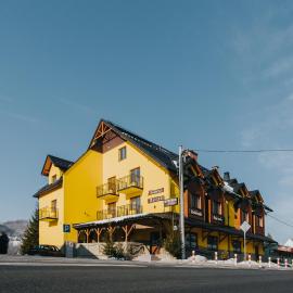 Hotel Majerzanka，位于皮夫尼奇纳的酒店