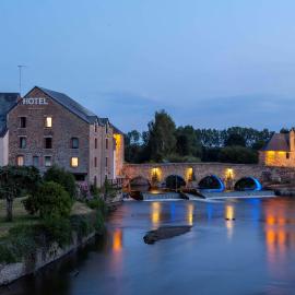 Best Western Le Moulin de Ducey，位于迪塞的酒店