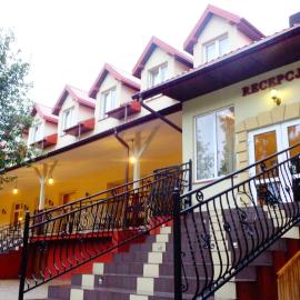 Korona Palace，位于Leżnica Wielka的酒店