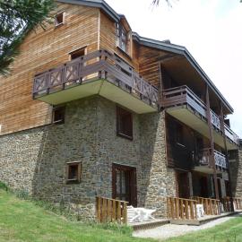 VVF Résidence Les Angles Pyrénées，位于安格勒的酒店