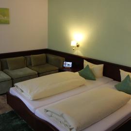 Hotel Lamm,位于韦因斯塔特的酒店