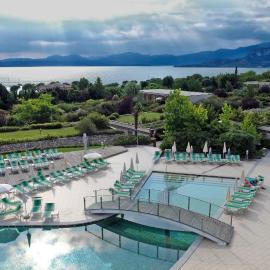 Parc Hotel Germano Suites & Apartments，位于巴多利诺的酒店