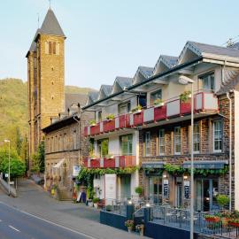Ferienhaus Zenz - Gästezimmer im Winzerhaus，位于恩斯特的酒店