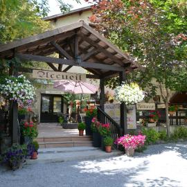 Hotel & Restaurant Le Chalvet，位于埃姆布能的酒店
