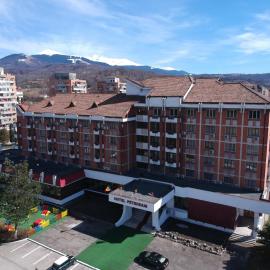 Petrosani Camere de Inchiriat - Hotel Petroshani srl，位于彼得罗沙尼的酒店