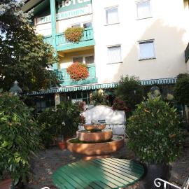 Hotel Pflieger，位于波金格的酒店