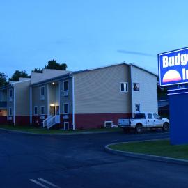 Budget Inn Ontario，位于Ontario Center的酒店