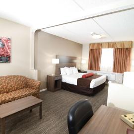 Best Western Plus Sandusky Hotel & Suites，位于桑达斯基的酒店