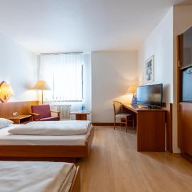 Fly Inn Hotel Frankfurt Airport Rüsselsheim ehemals Trip Inn Hotels，位于吕塞尔斯海姆的酒店