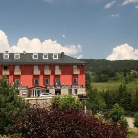 Hotel Corrieu，位于La Llagonne的酒店